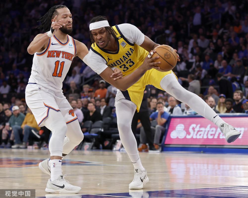 在足球赛场 在足球赛场