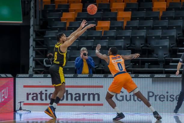 并非空穴来 并非空穴来