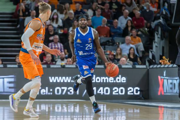 曼城还将目 曼城还将目